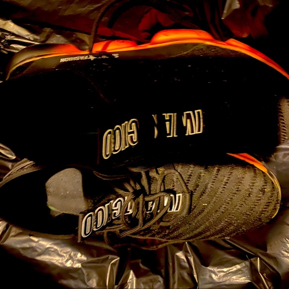 Steel toe shoes - Picture 1 of 2